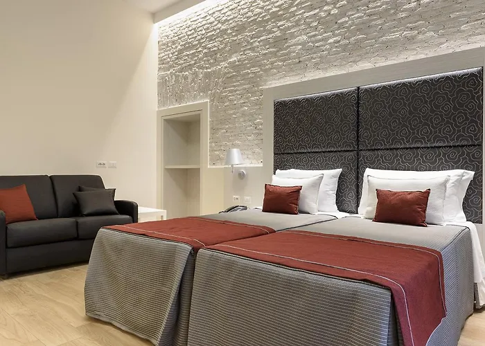 Navona Luxury 4*